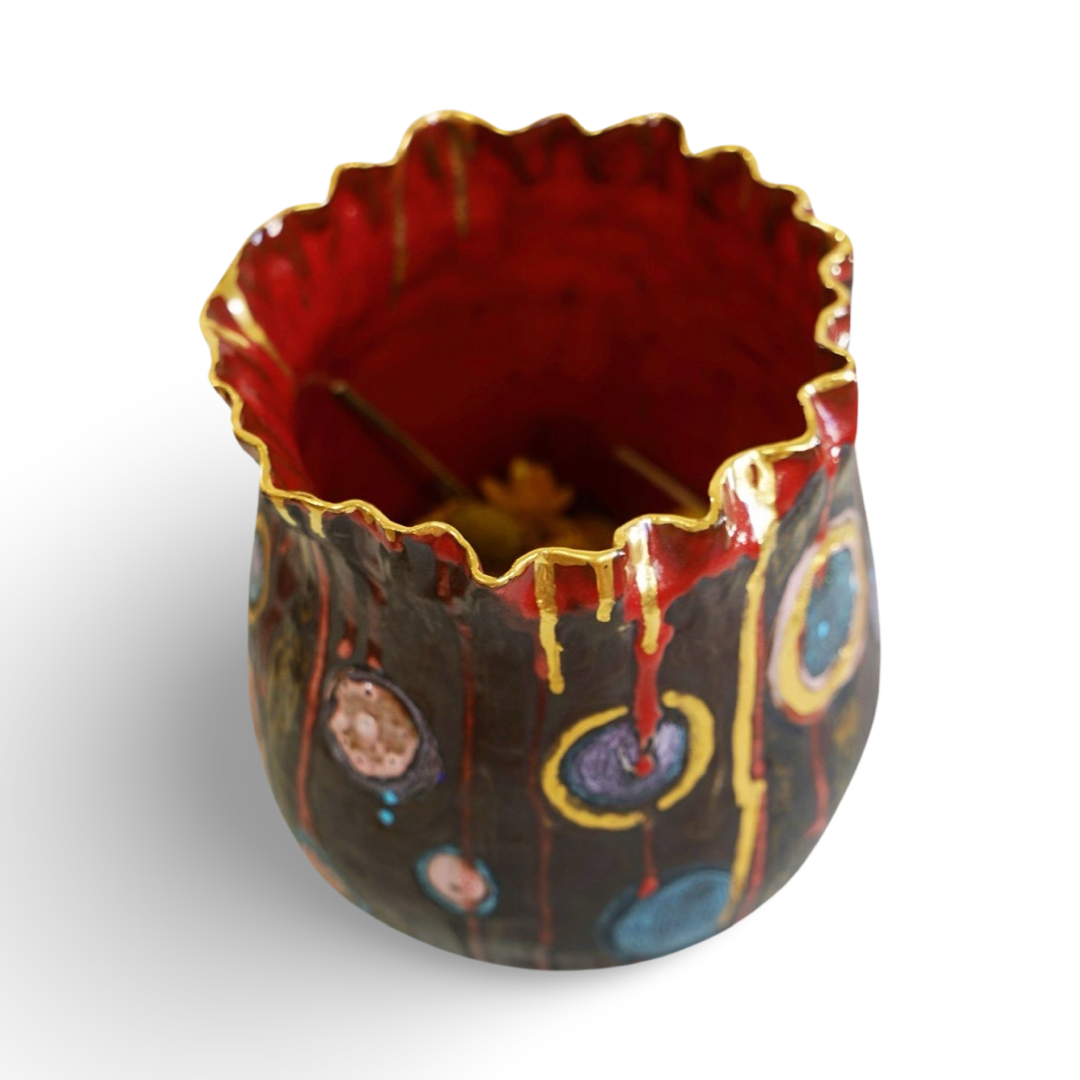 Olé Colourful on Brown Clay