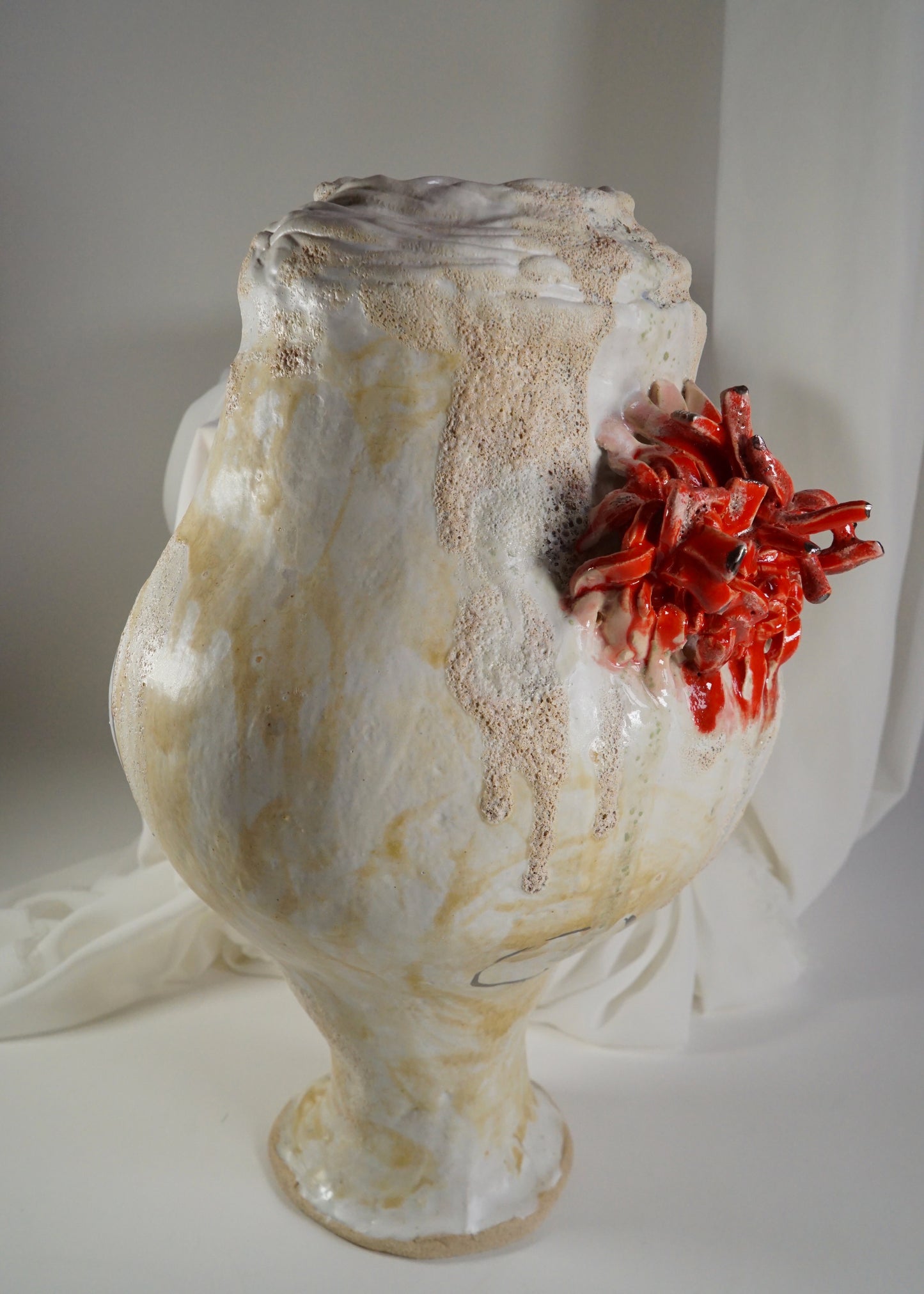 Festive Beige Olé Vessel