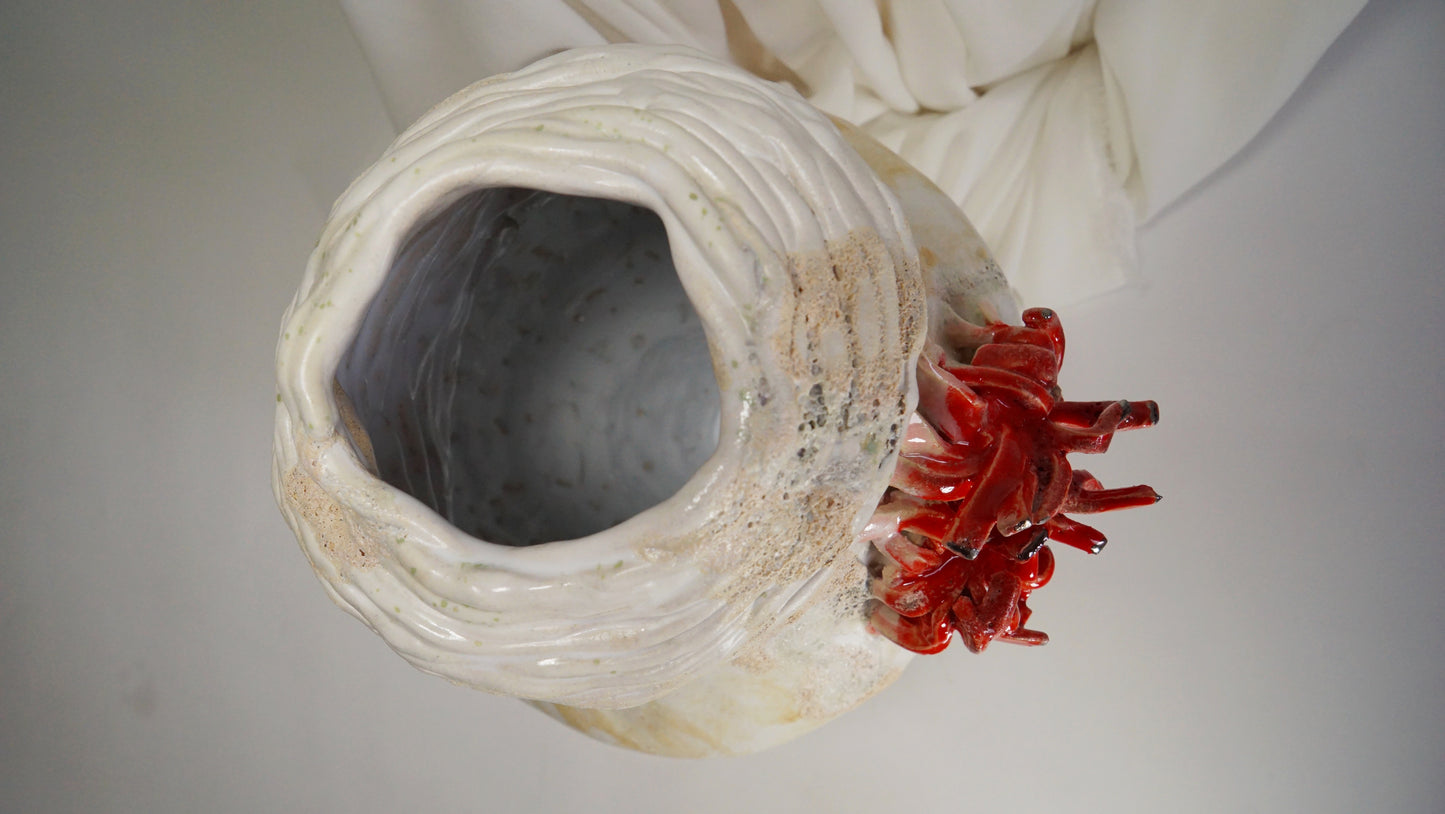 Festive Beige Olé Vessel