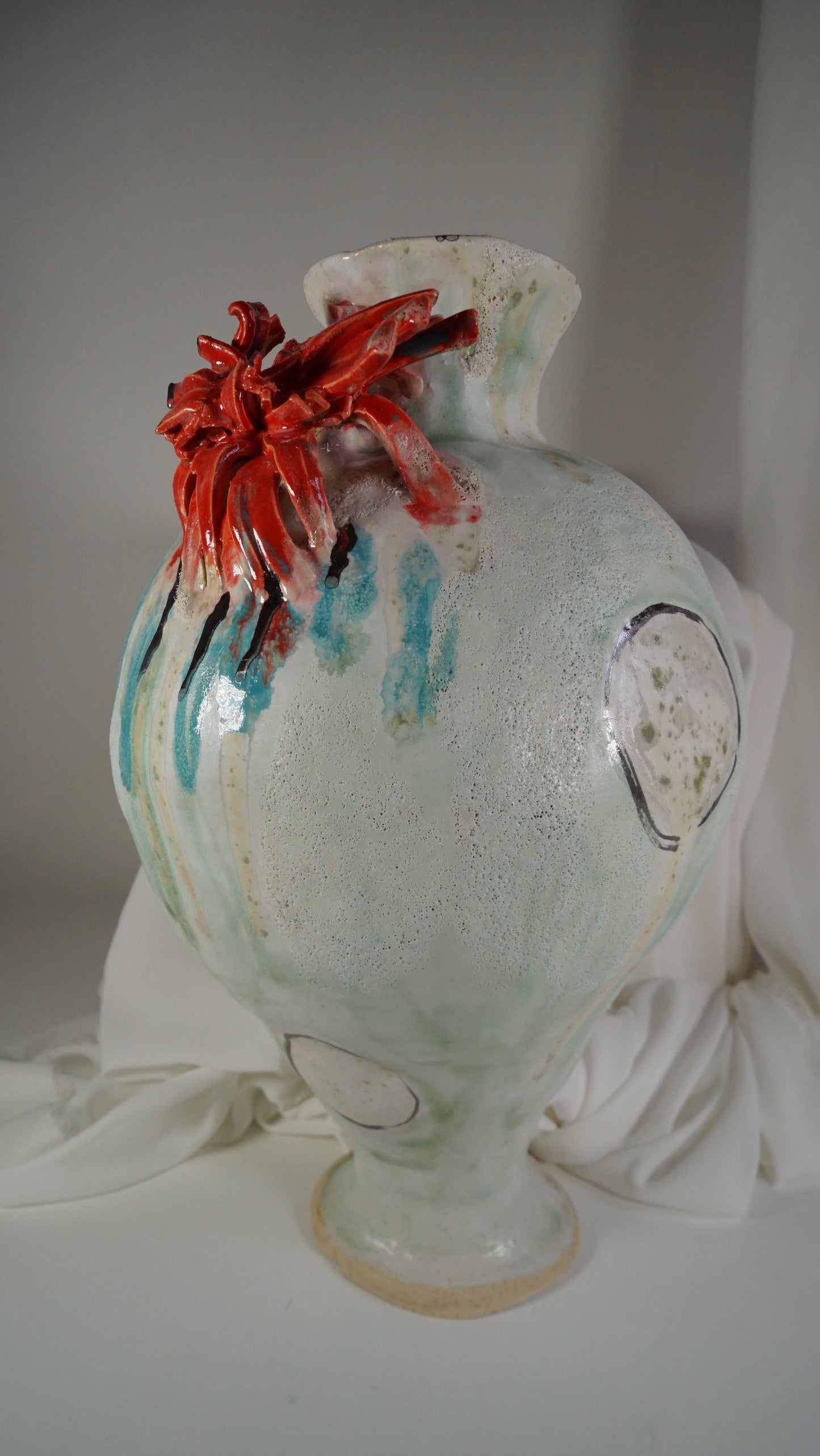 Festive Green Red OLé Vessel