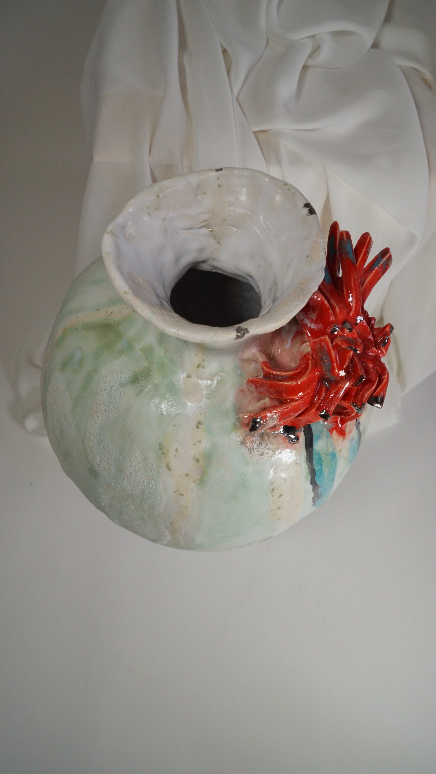 Festive Green Red OLé Vessel