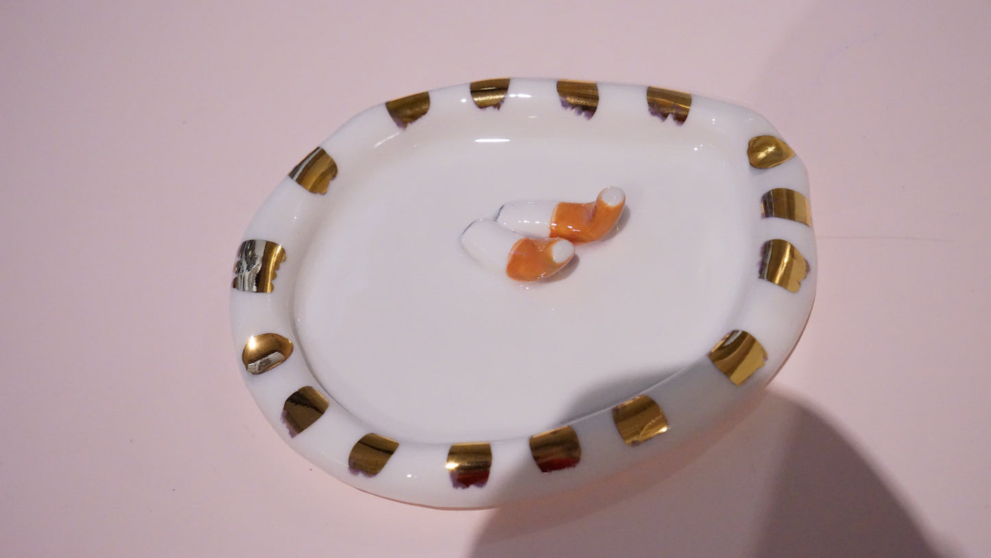 White Porcelain Ashtray with Cigarettes by Hania Jneid