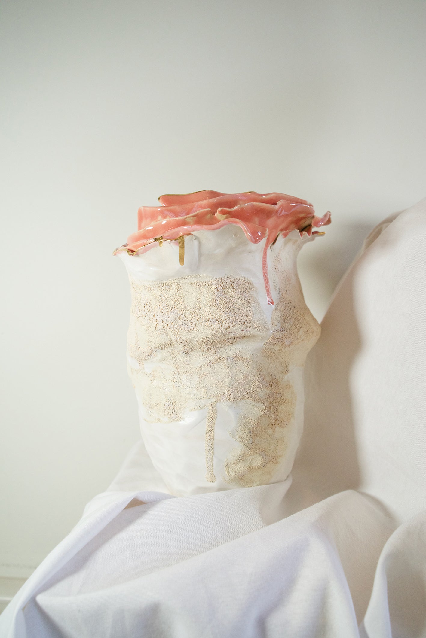 Olé Textured Coral and White