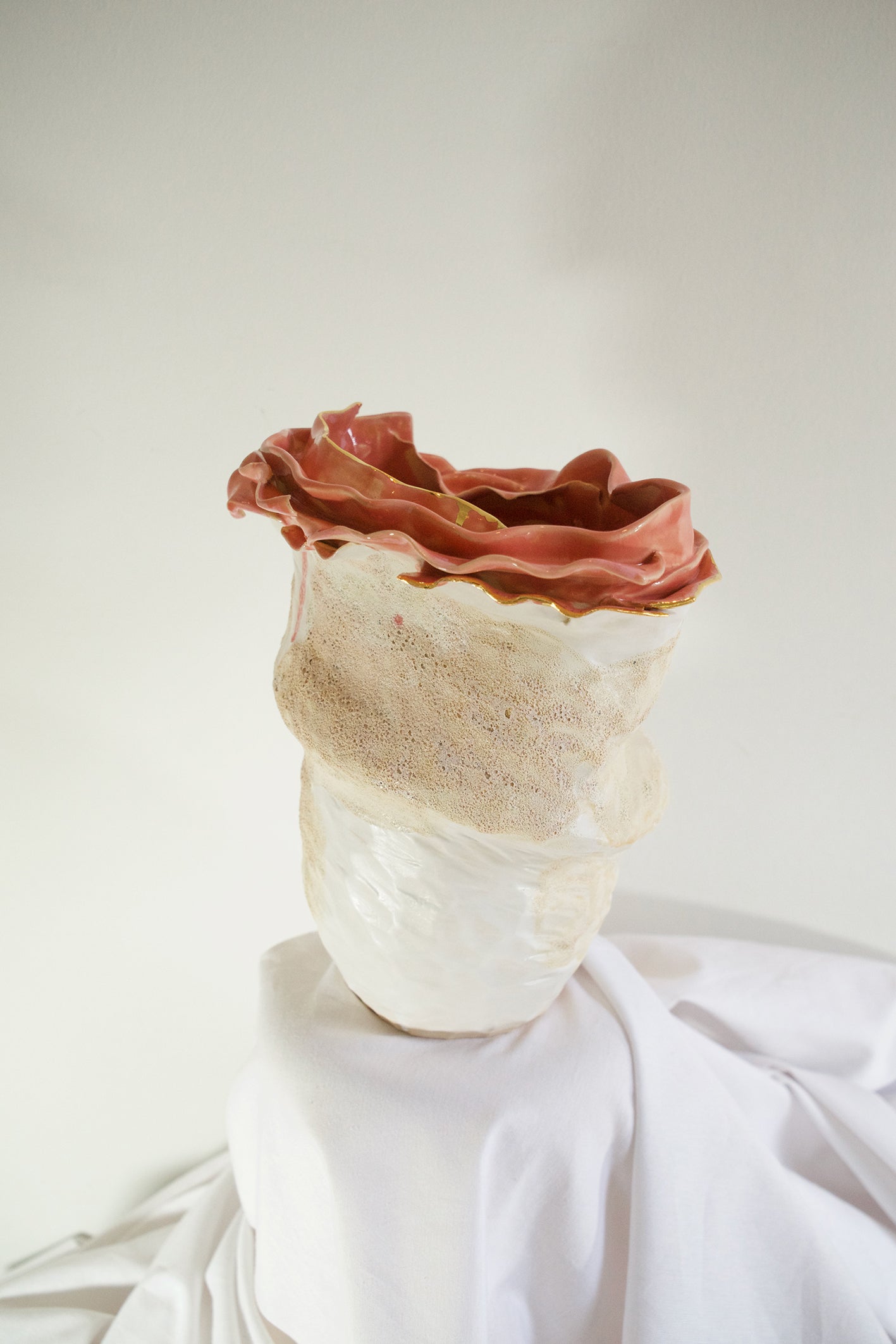 Olé Textured Coral and White