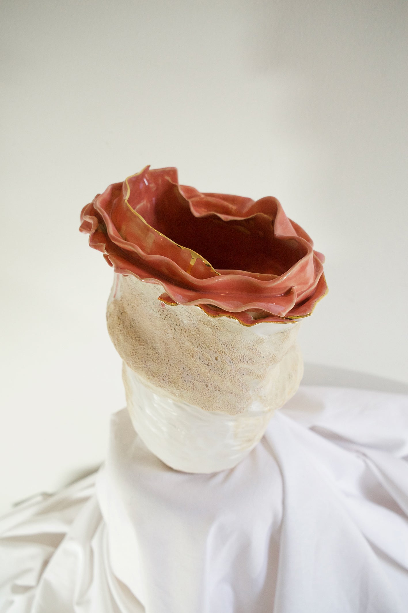 Olé Textured Coral and White