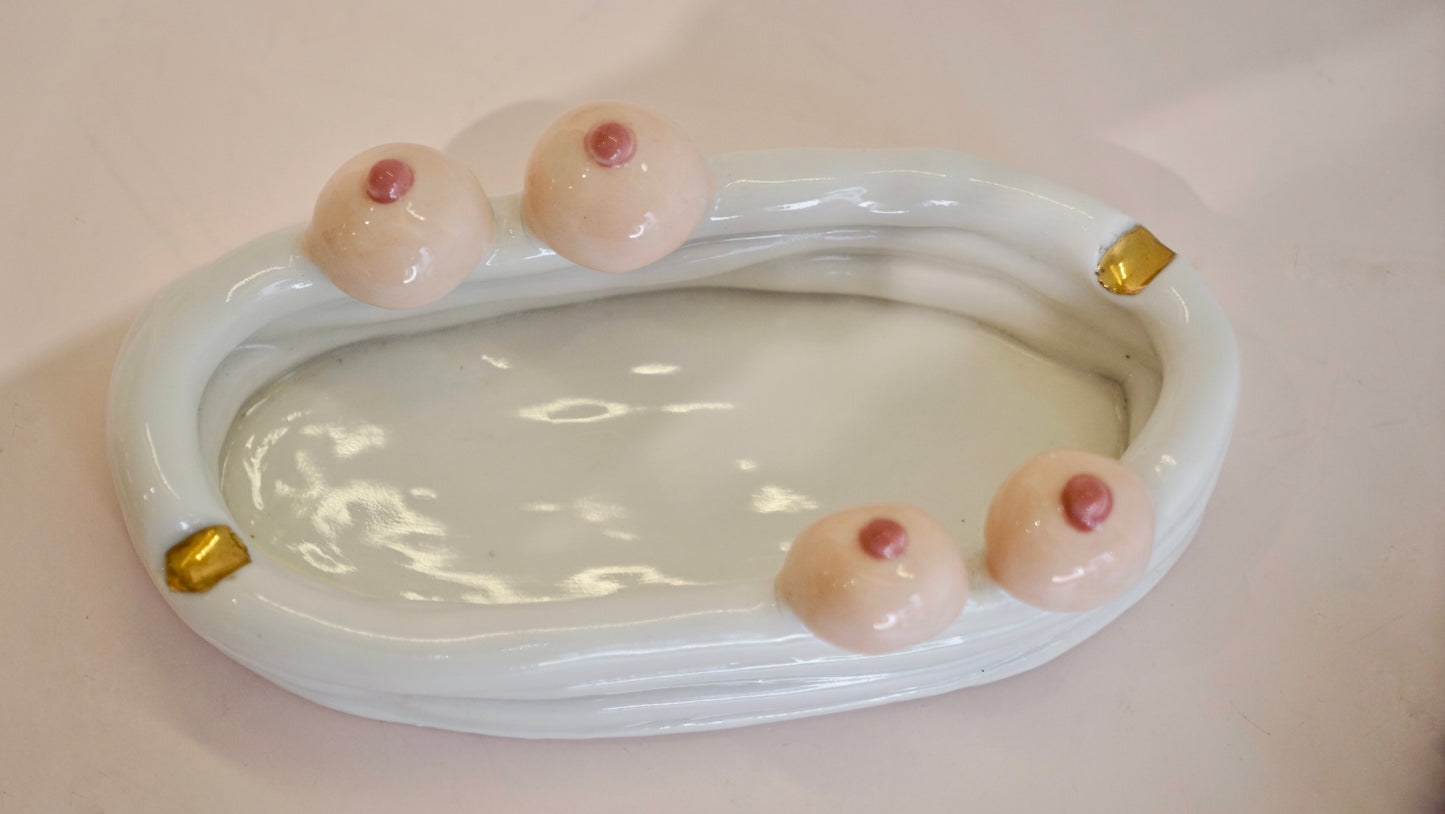 HOT! Ashtray in White Porcelain