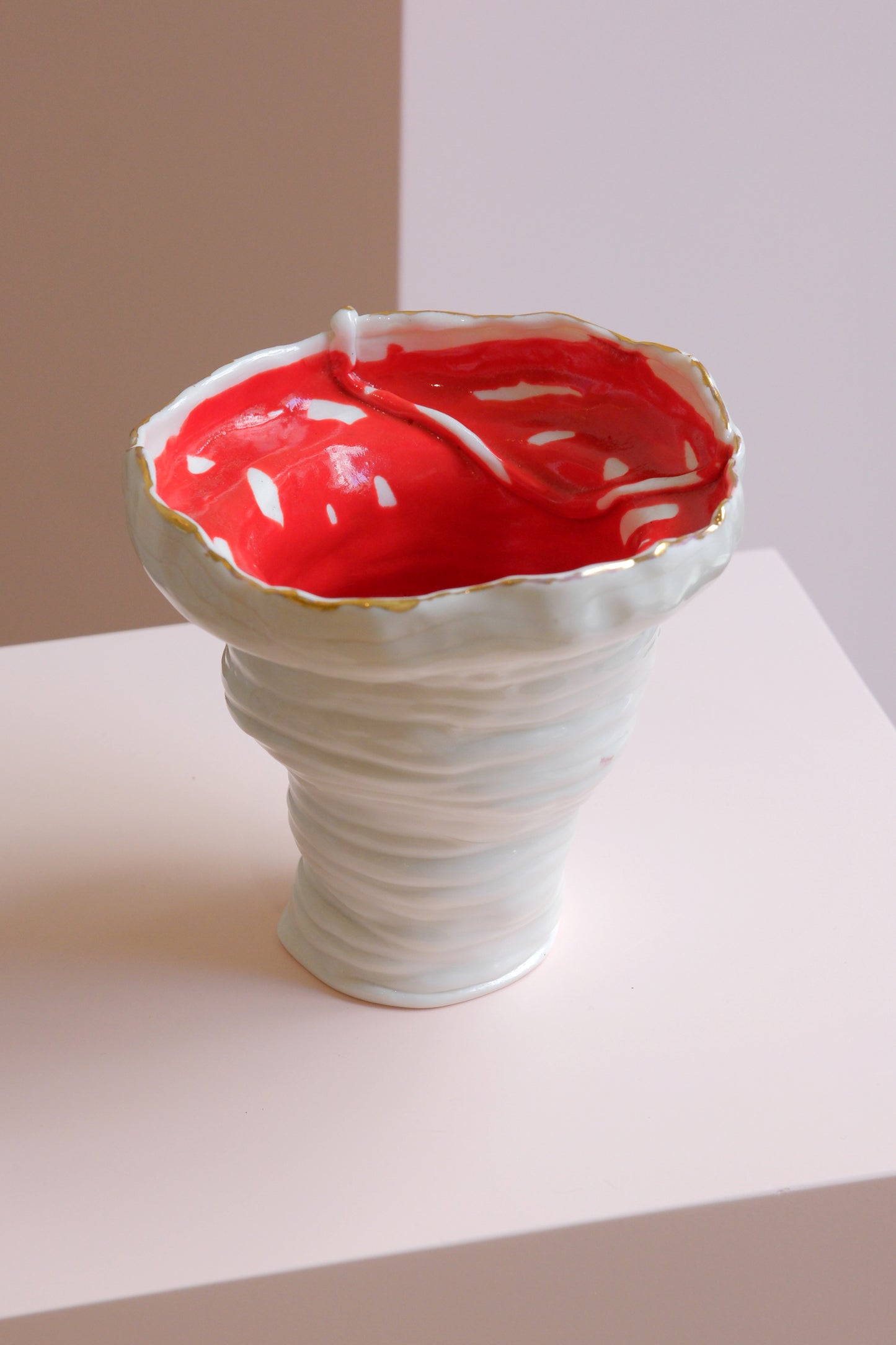 White and Red Porcelain Vase With Calligraphy