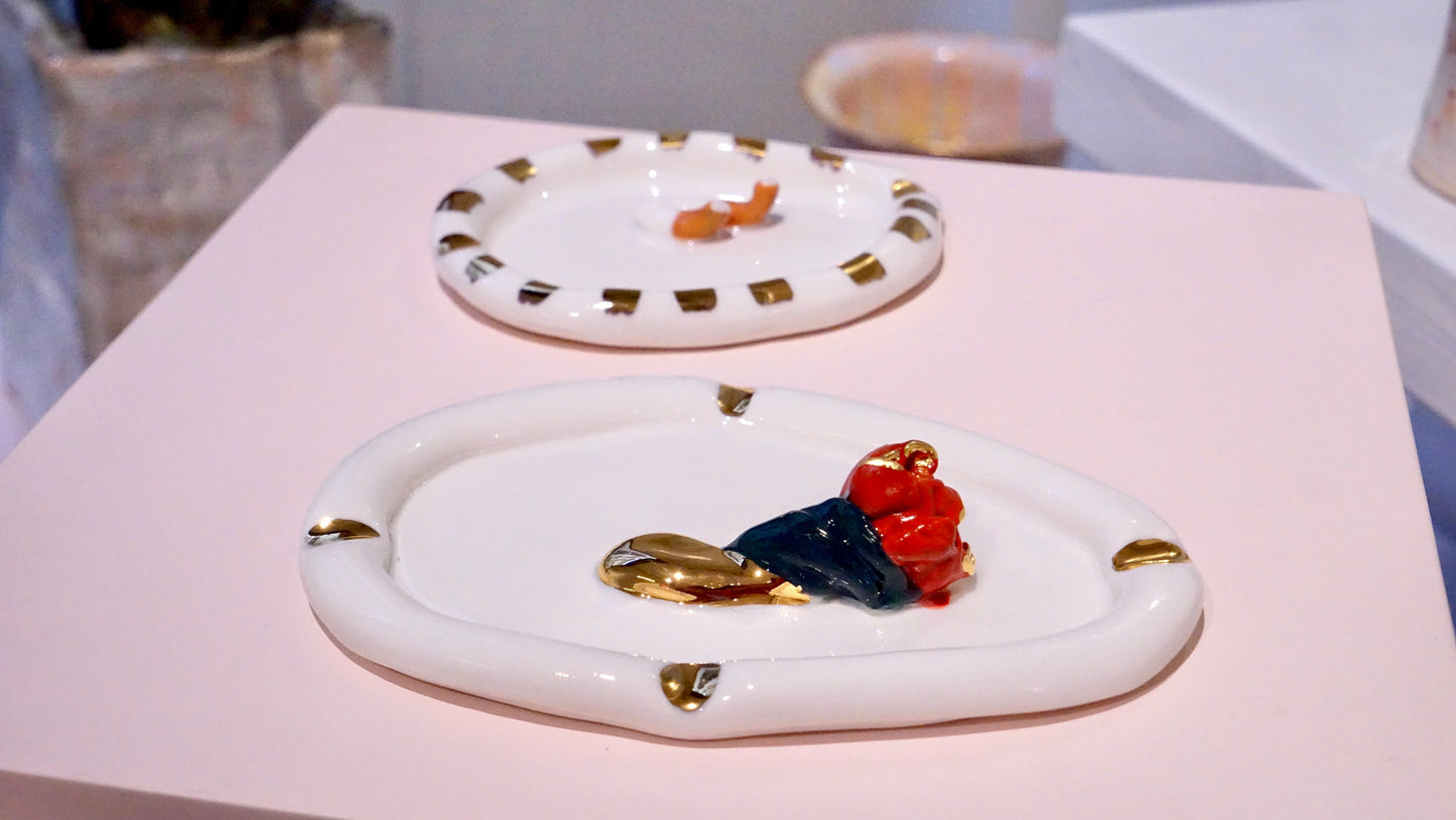 White Porcelain Ashtray with Cigarettes by Hania Jneid