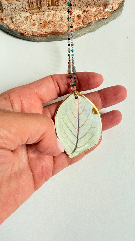 Sookkarra Verde Porcelain Pendant