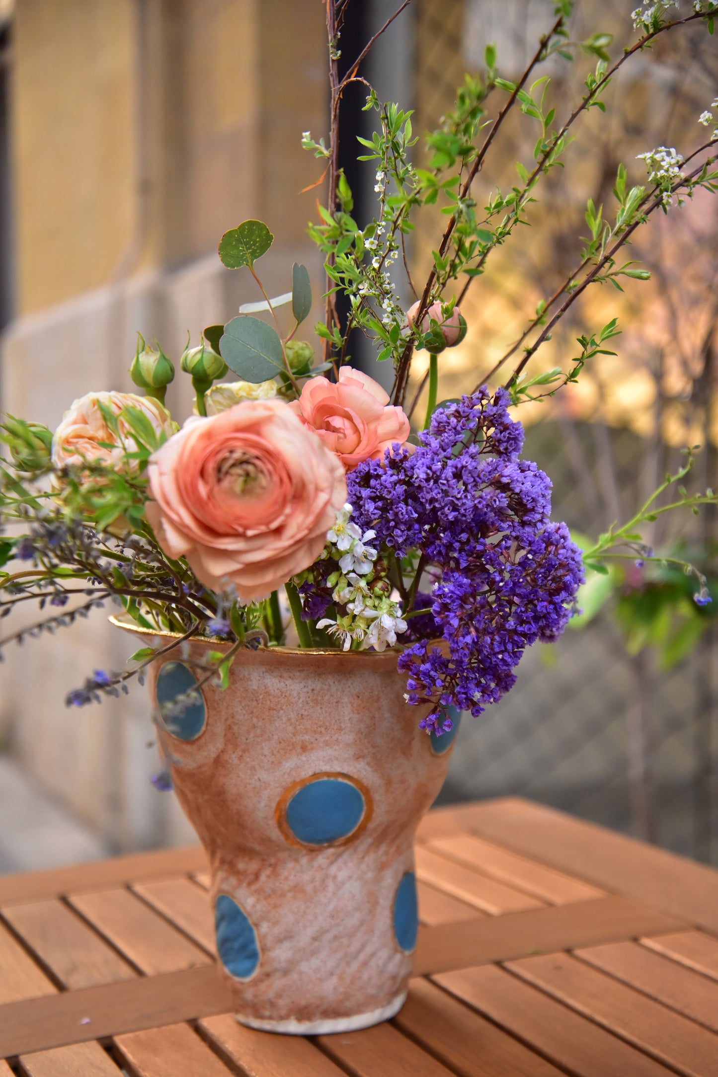 Olé Turquoise on Beige