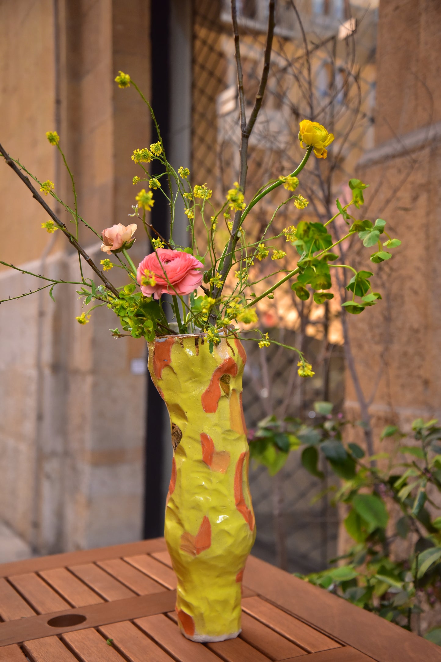 Solar Thread Naive Vase