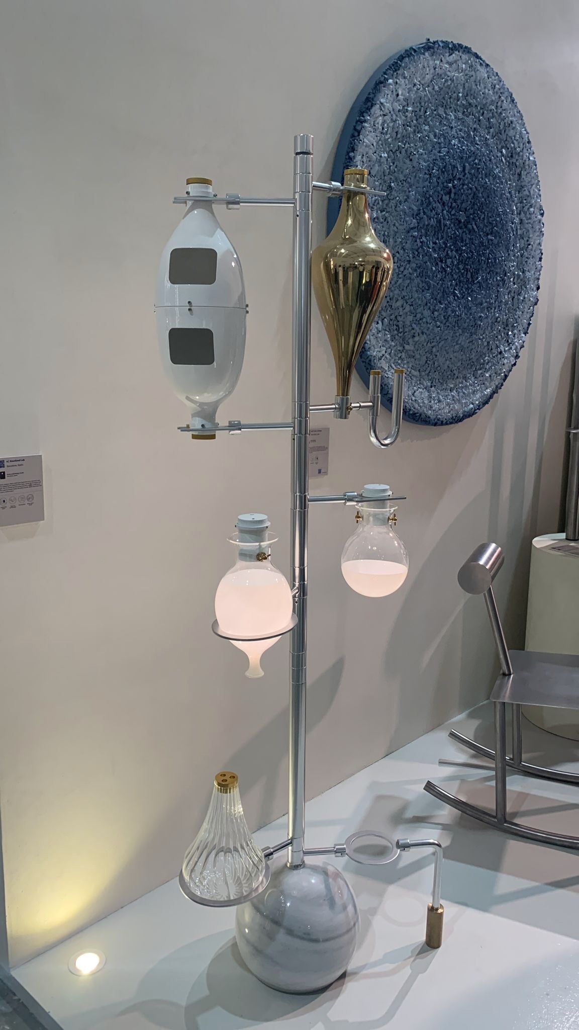 The Emotional Lab Light in white