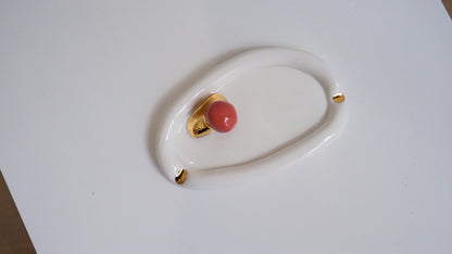 Lips Ashtray with BubbleGum in White Porcelain by Hania Jneid