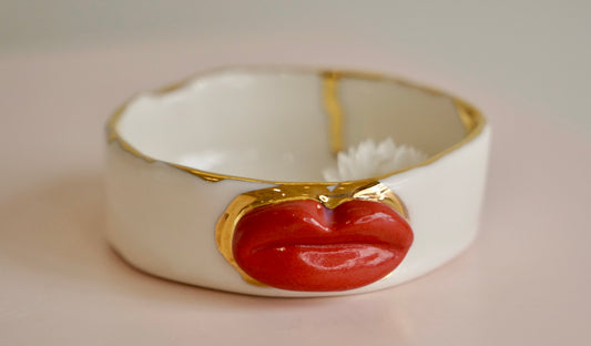 Gossip Bowl Porcelain Candy Holder