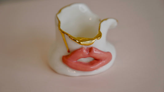 La Bouche Porcelain Candel Holder