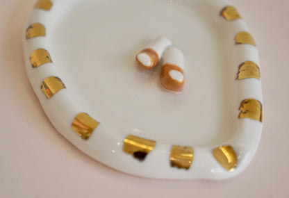 White Porcelain Ashtray with Cigarettes by Hania Jneid