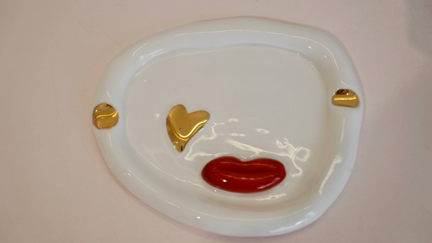 Wink Ashtray in White Porcelain by Hania Jneid